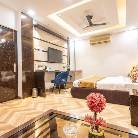 Hotel Cosmo Near Blk Hospital Karol Bagh Delhi  Bagian luar foto