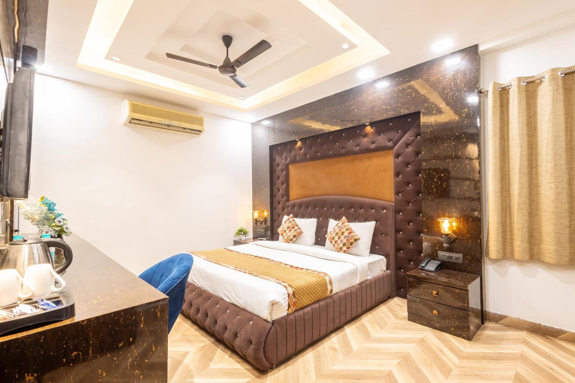 Hotel Cosmo Near Blk Hospital Karol Bagh Delhi  Bagian luar foto