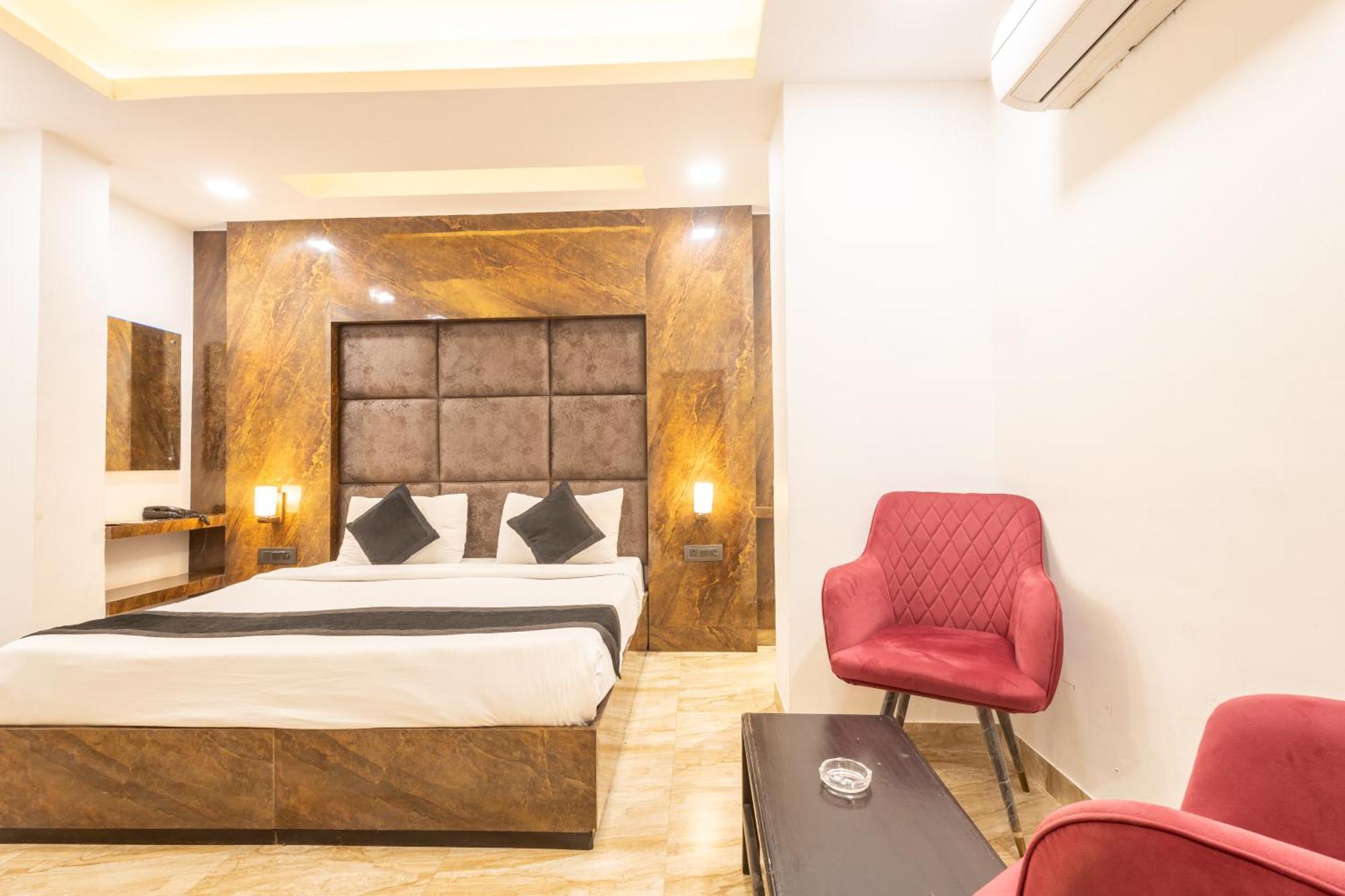 Hotel Cosmo Near Blk Hospital Karol Bagh Delhi  Bagian luar foto